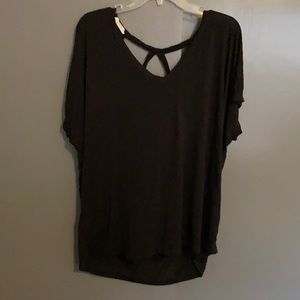 Maurices black top